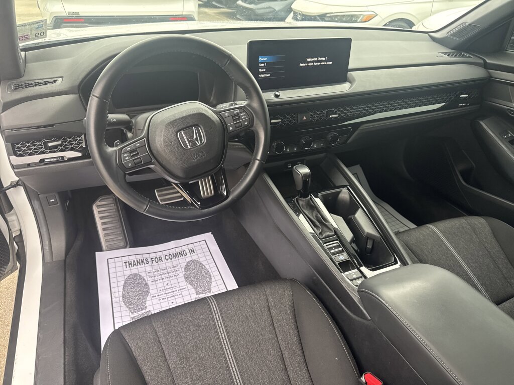 Used 2023 Honda Accord Sport image 9