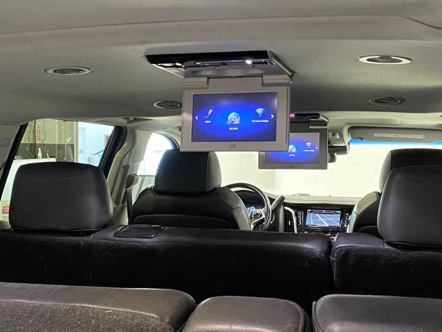 Used 2019 Cadillac Escalade ESV Premium Luxury image 42