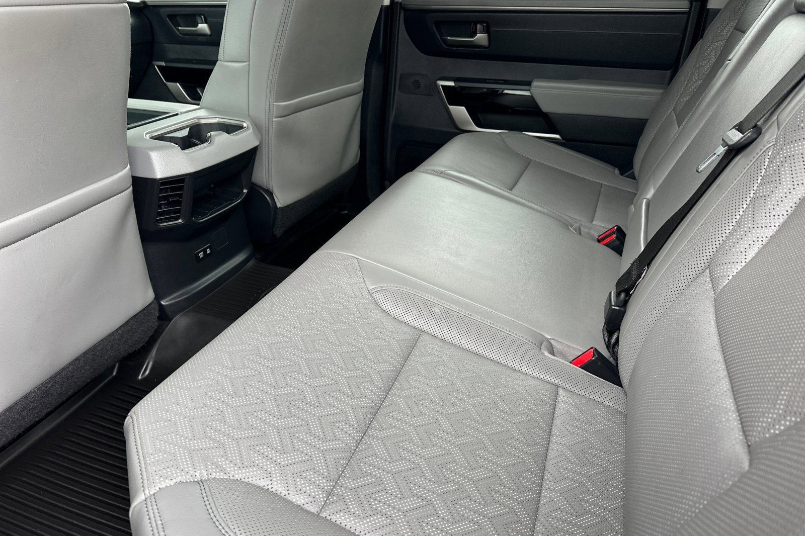 Used 2022 Toyota Tundra Limited w/ TRD Off-Road Package image 14