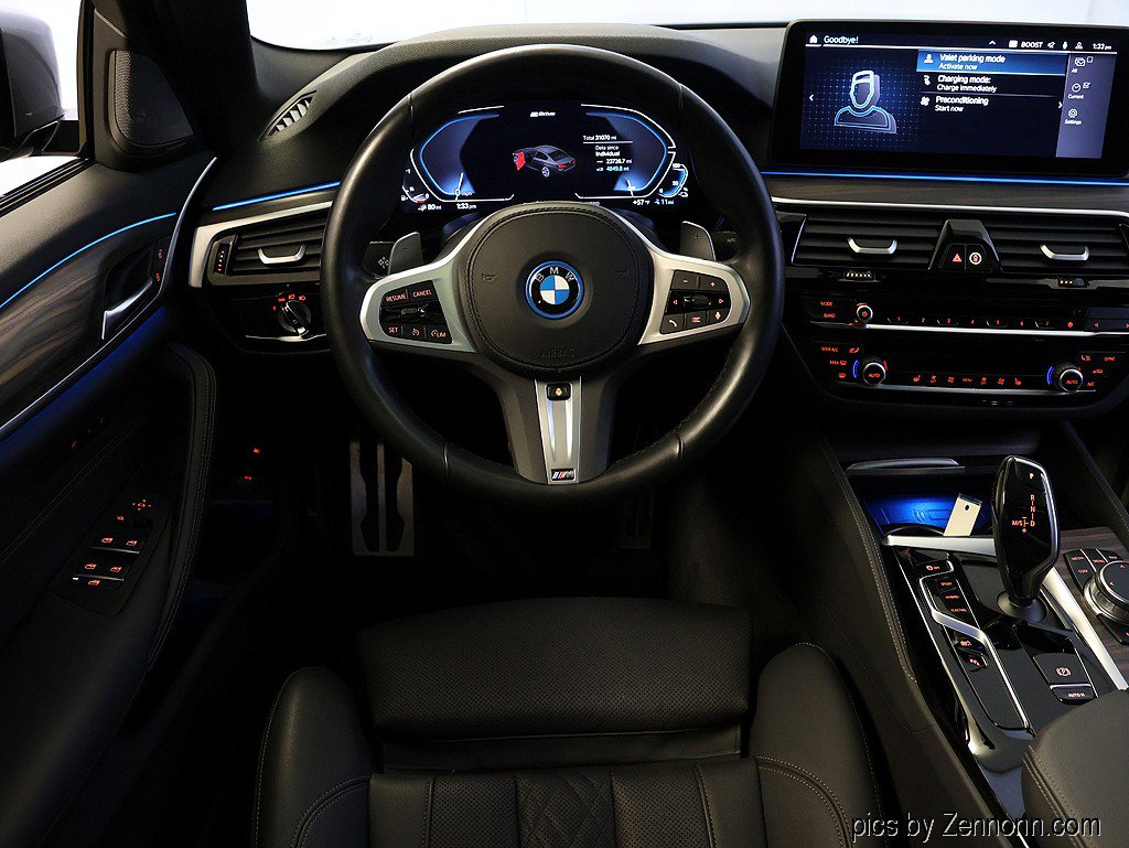 Certified 2023 BMW 530e xDrive w/ Premium Package image 16