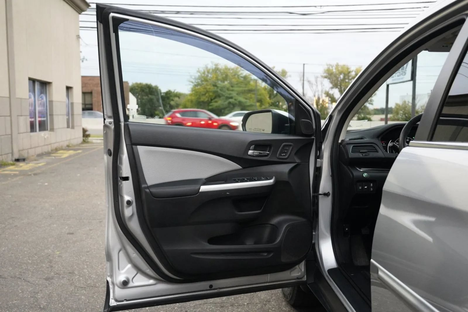 Used 2016 Honda CR-V Touring image 18