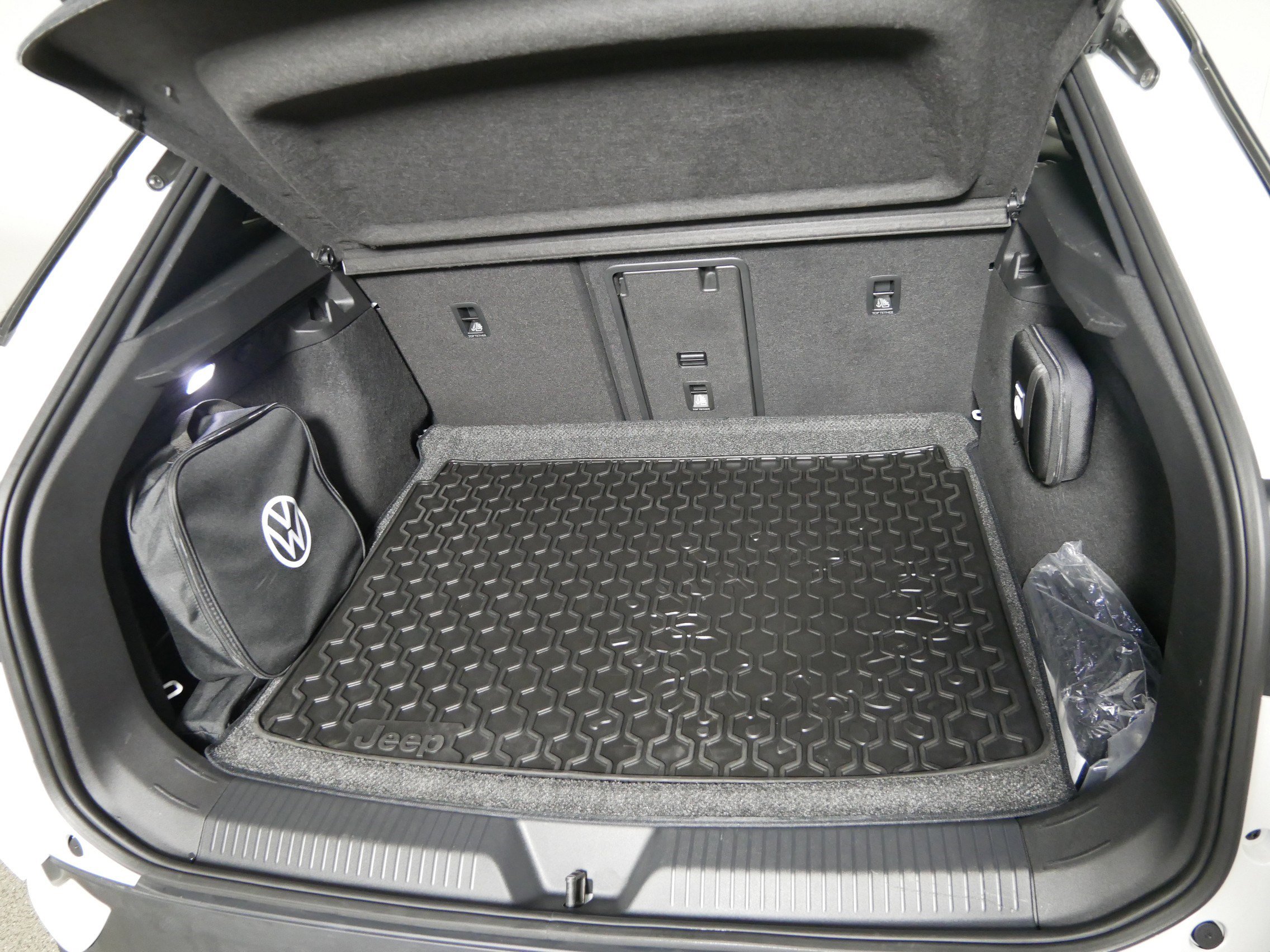 Used 2023 Volkswagen ID.4 Pro S image 18