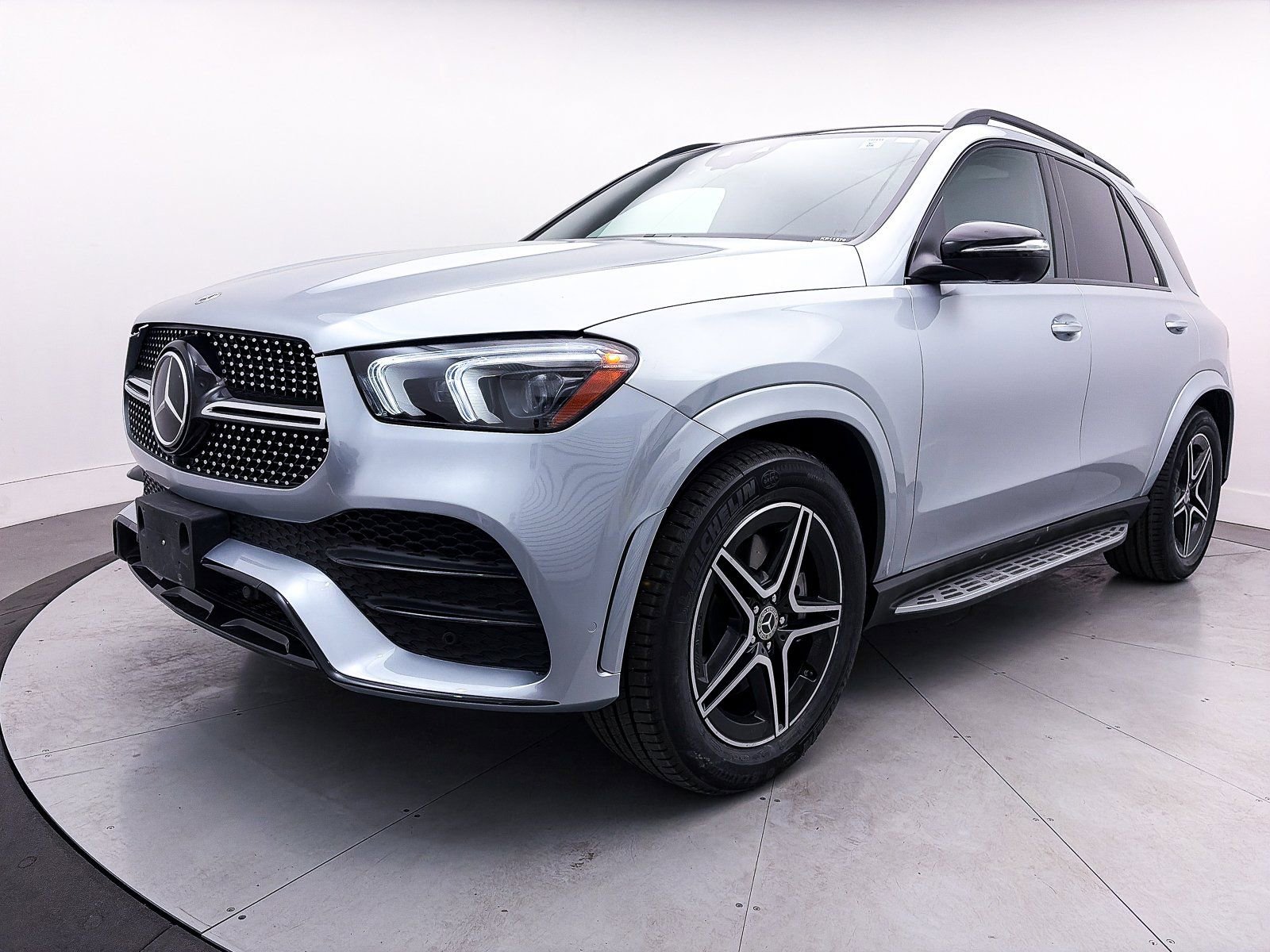 Used 2023 Mercedes-Benz GLE 450 4MATIC w/ AMG Line Exterior image 15