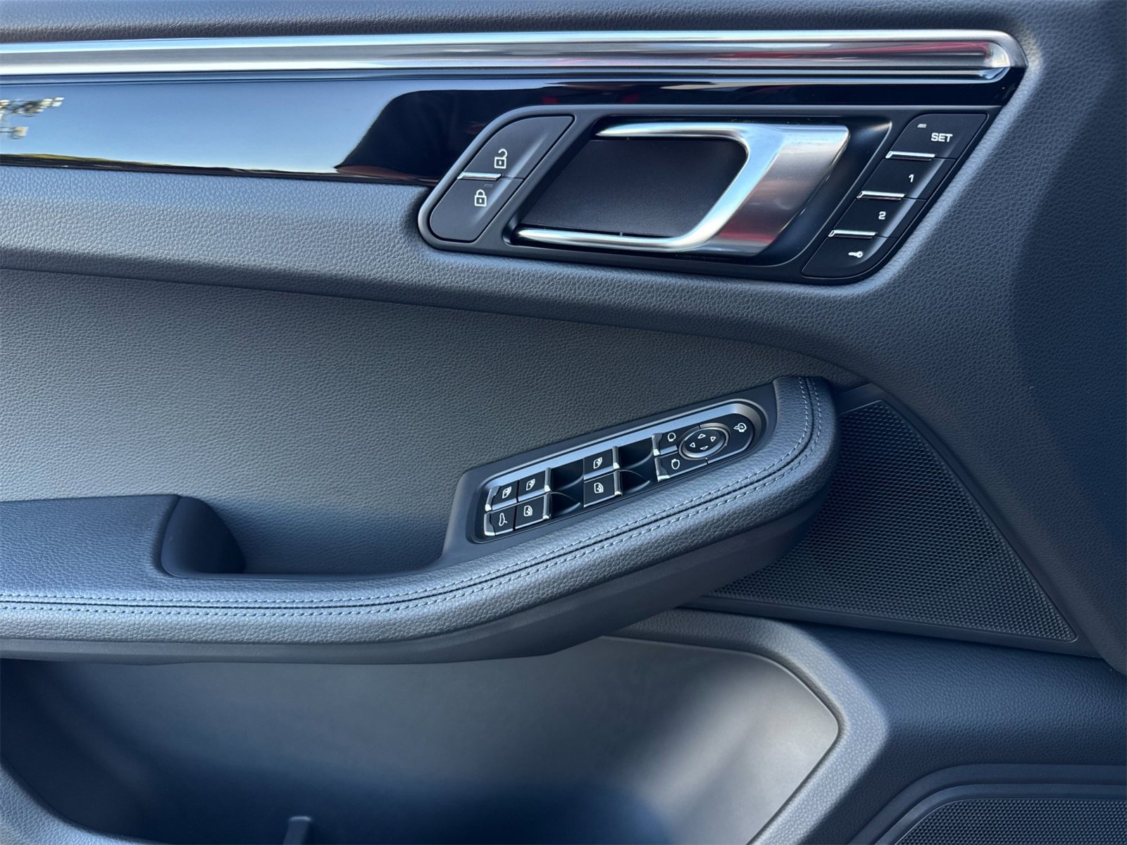 New 2026 Porsche Macan image 12