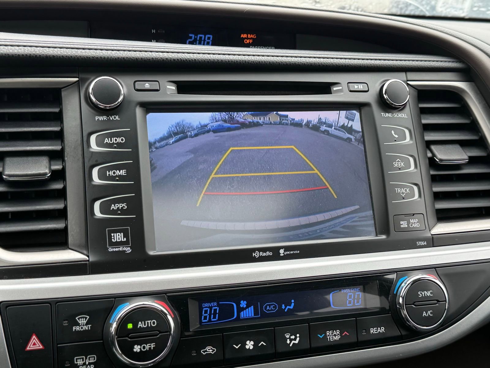 Used 2015 Toyota Highlander Limited image 35