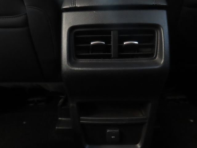 Used 2018 Ford Edge SE FWD image 29