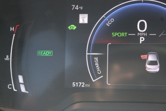 Used 2025 Toyota Corolla SE w/ SE Premium Package FWD image 15