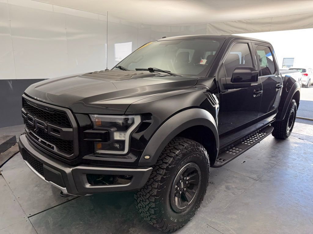 Used 2018 Ford F150 Raptor w/ Equipment Group 802A Luxury image 9