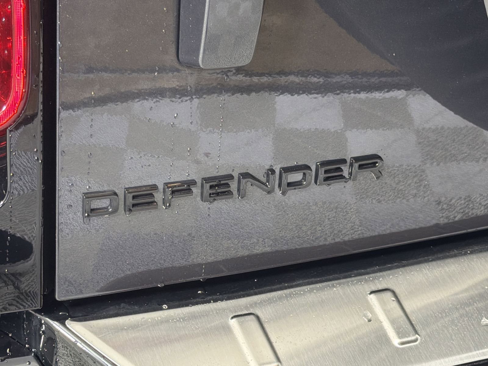 New 2025 Land Rover Defender 130 X-Dynamic SE image 30