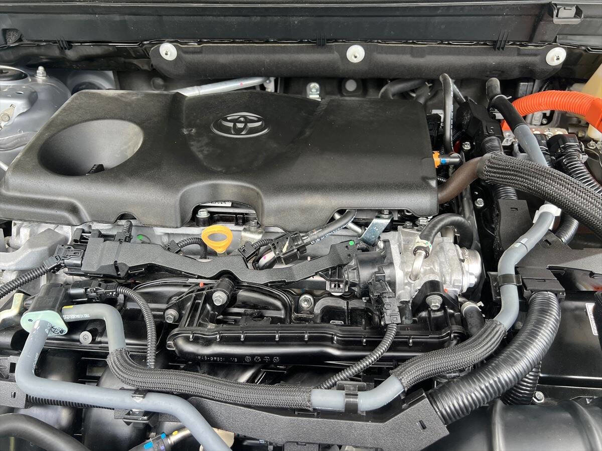 Used 2024 Toyota RAV4 LE image 18
