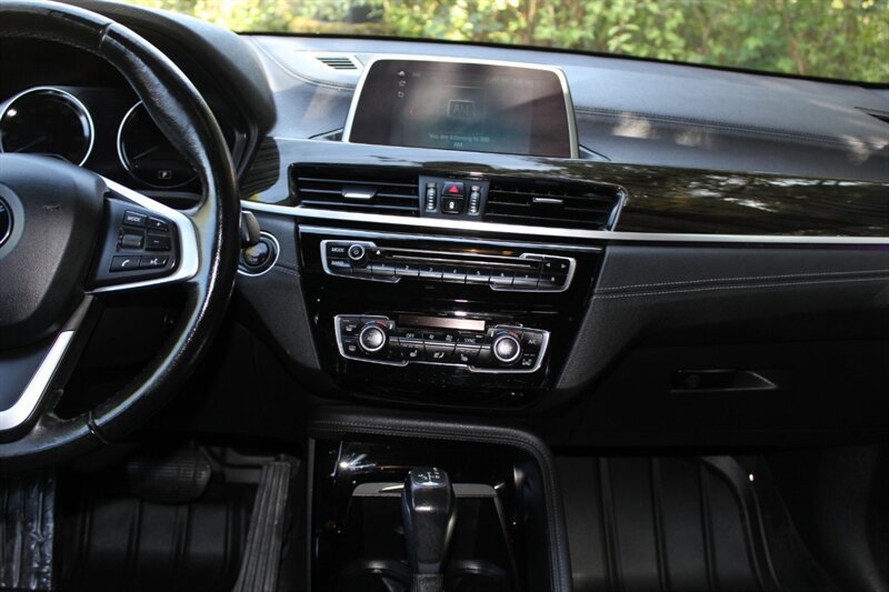 Used 2018 BMW X2 xDrive28i w/ Convenience Package AWD/4WD image 13