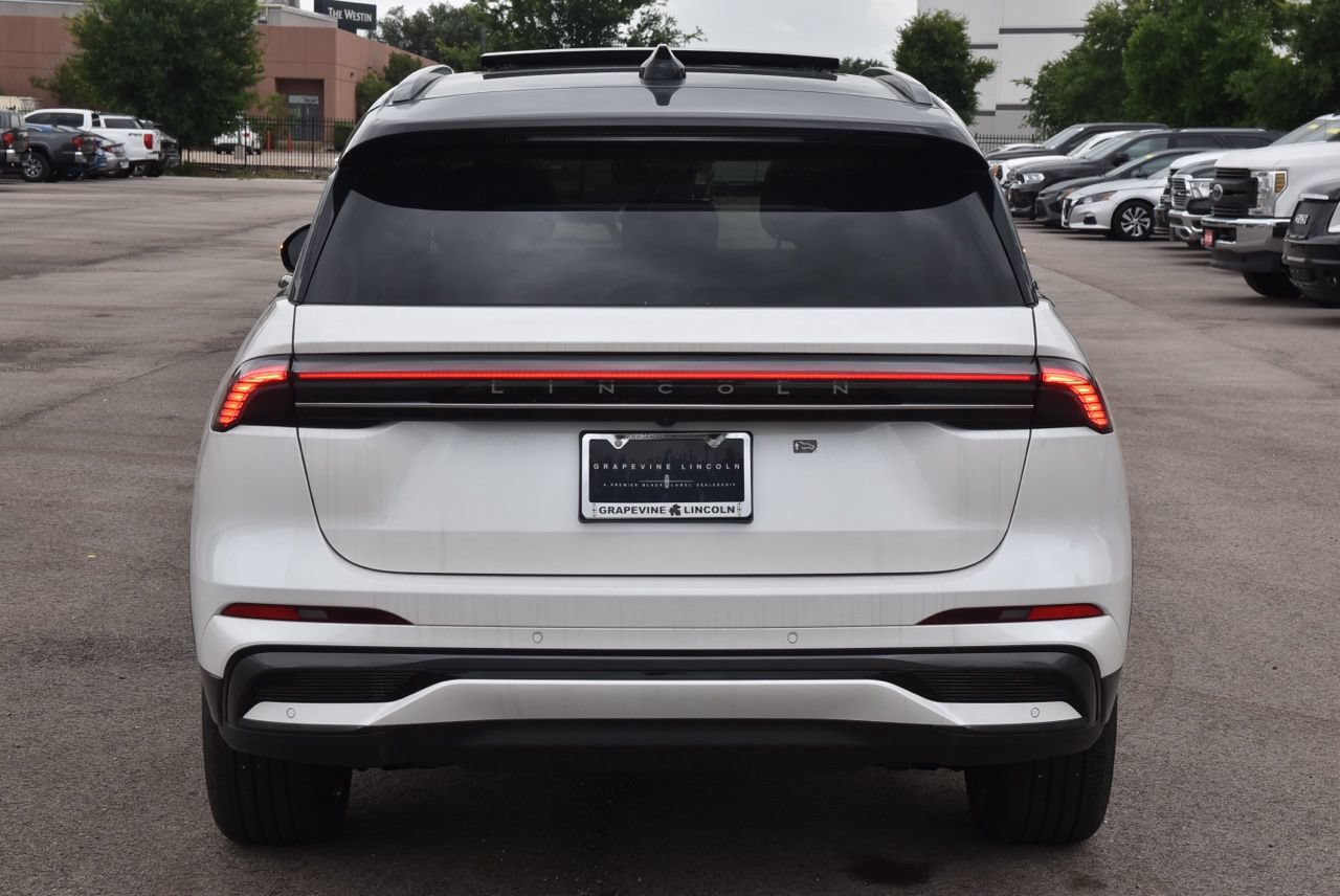 New 2026 Lincoln Nautilus Reserve w/ Jet Appearance Package AWD/4WD image 15