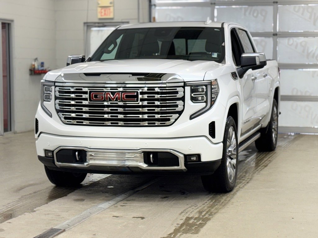 Used 2024 GMC Sierra 1500 Denali w/ Denali Reserve Package image 3