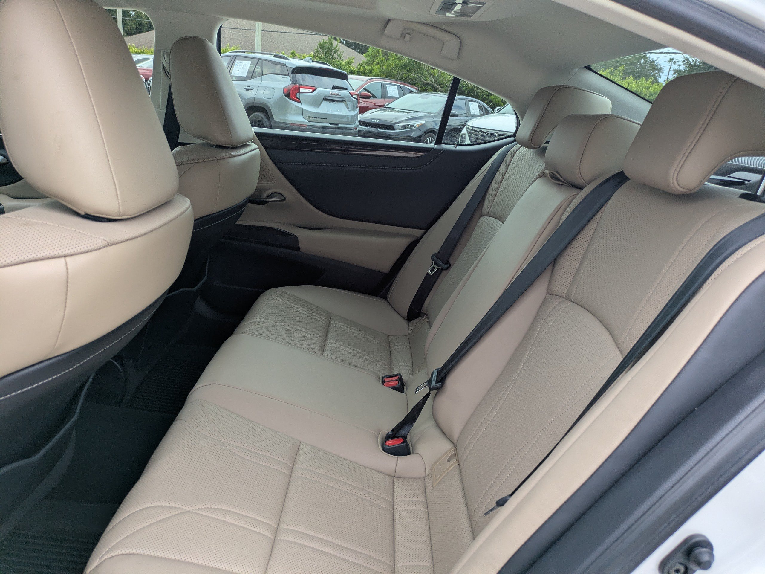 Used 2019 Lexus ES 350 w/ Accessory Package 2 FWD image 13