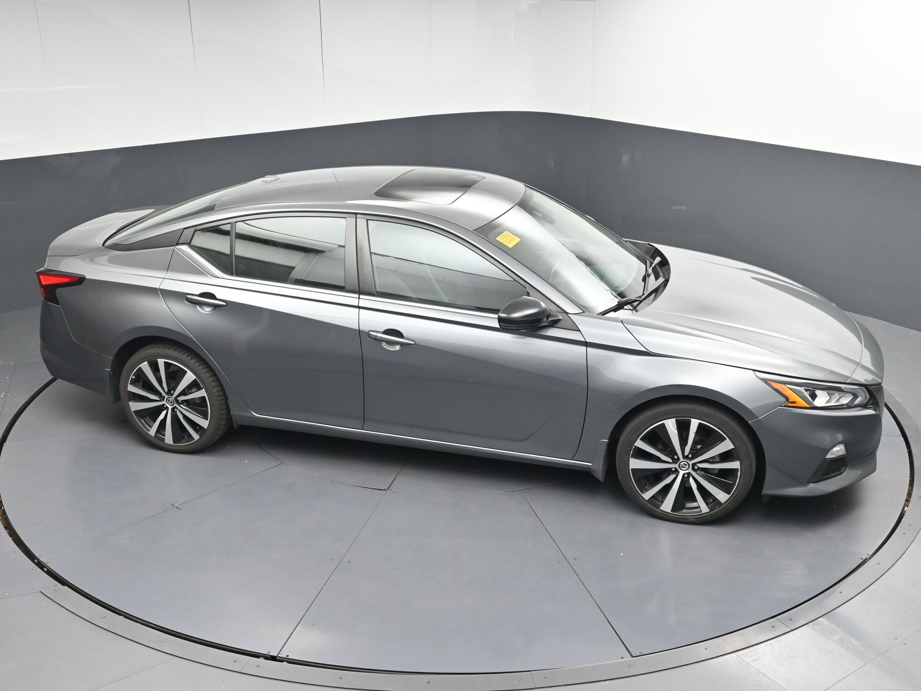 Used 2021 Nissan Altima 2.5 SR w/ SR Premium Package image 33