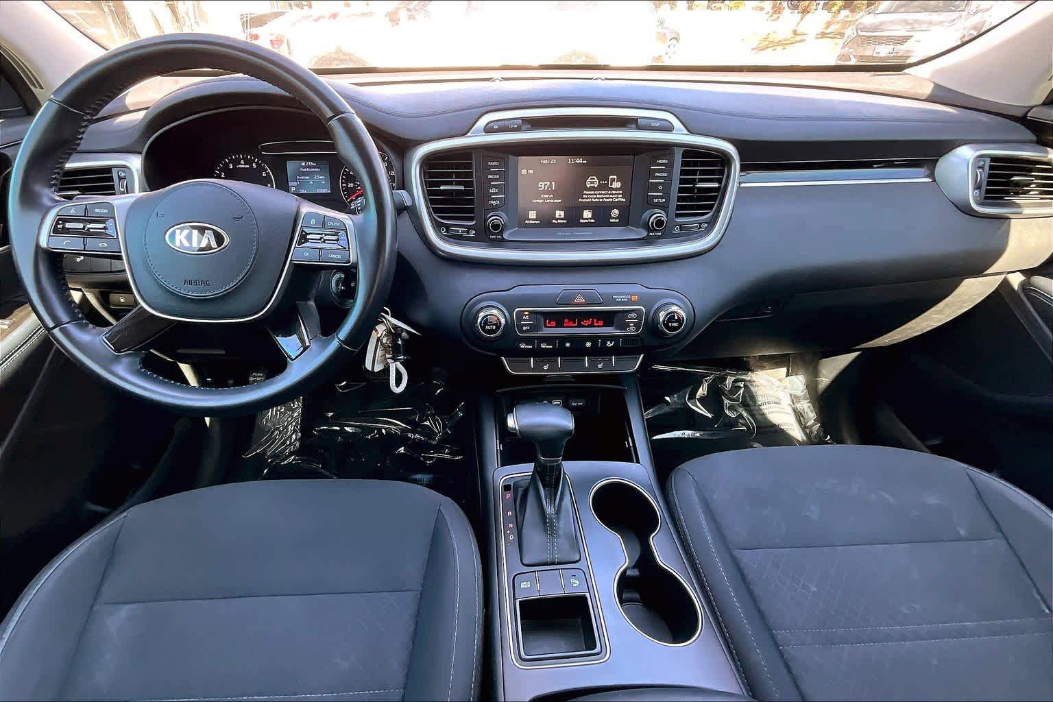 Used 2019 Kia Sorento FWD w/ LX Convenience Package image 16