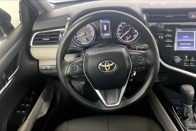 Used 2018 Toyota Camry LE FWD image 7