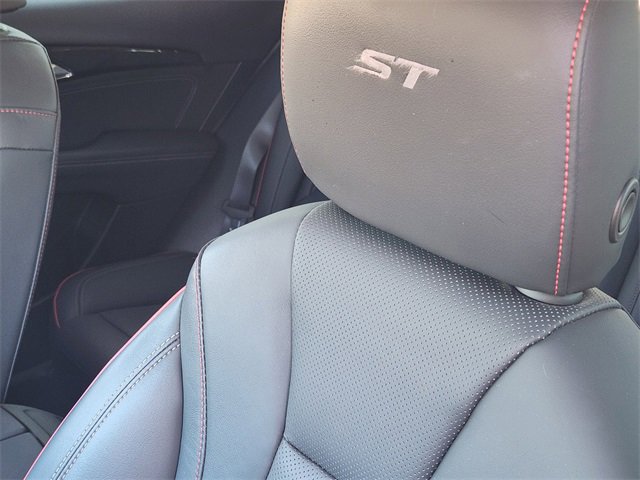 Used 2023 Buick Envision Essence w/ Sport Touring Package image 15