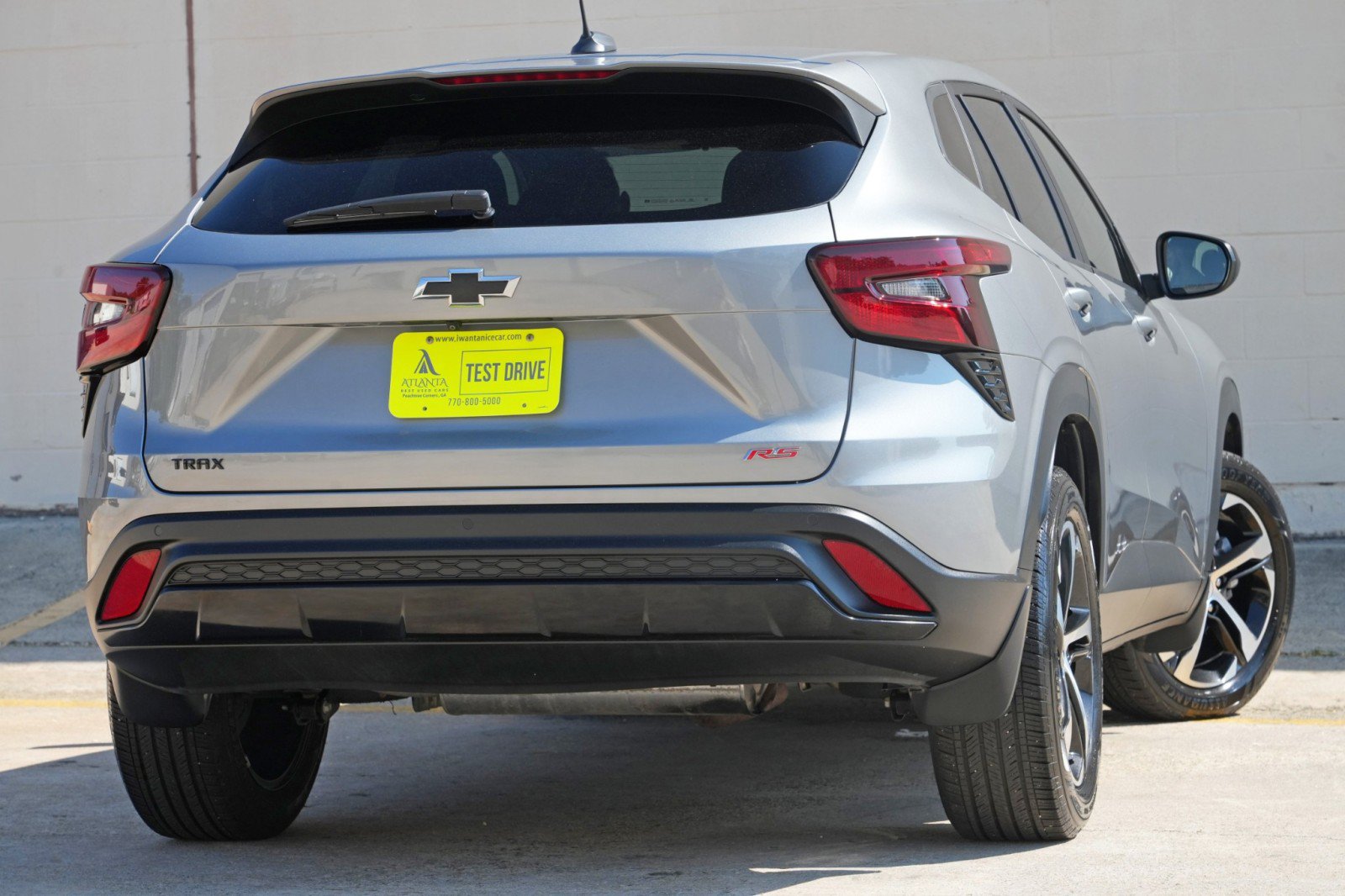 Used 2024 Chevrolet Trax RS w/ Driver Confidence Package FWD image 4