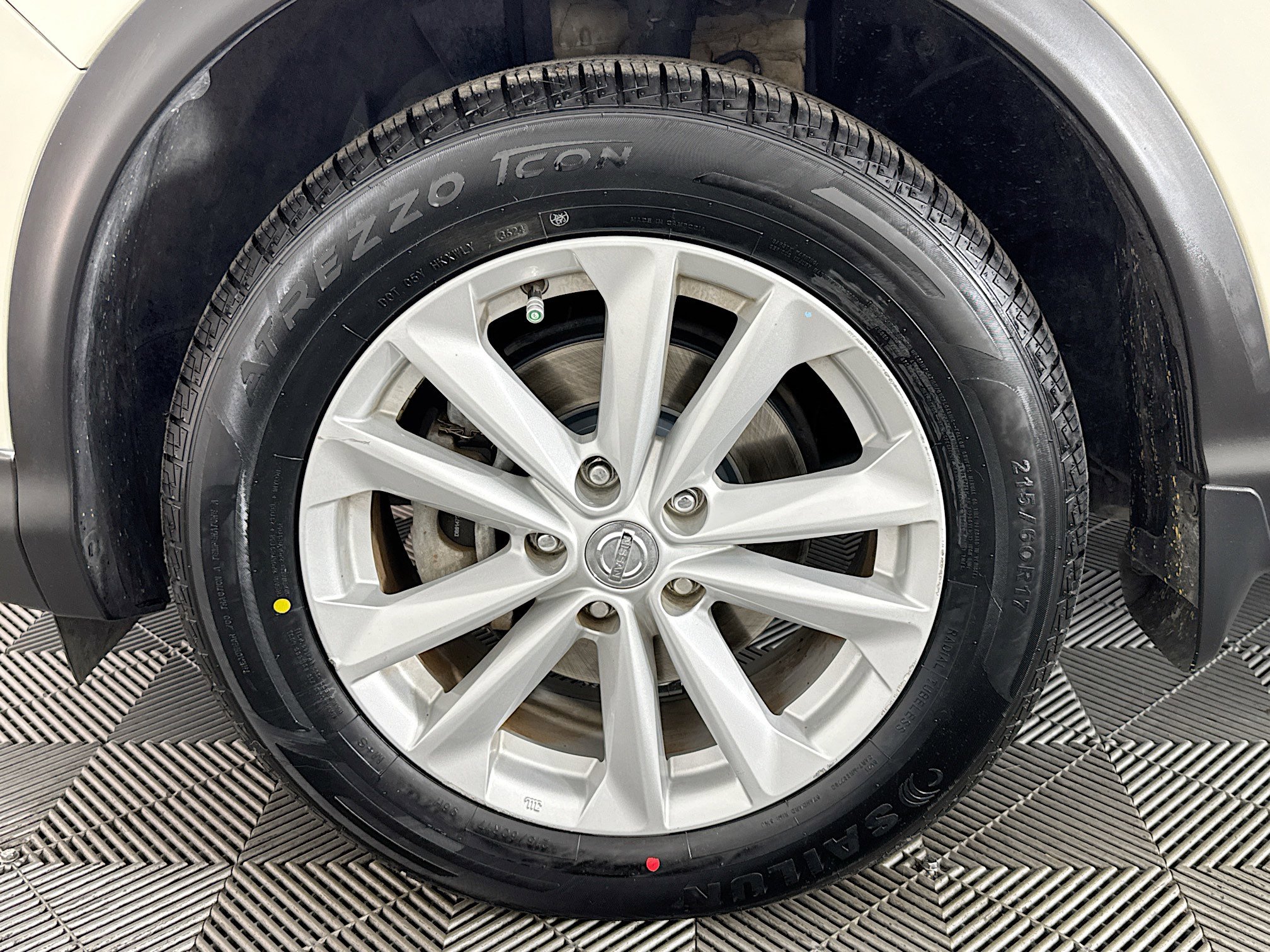 Used 2018 Nissan Rogue Sport SV FWD image 37