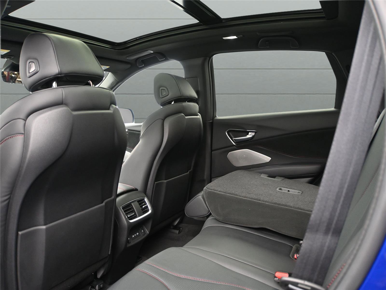 Certified 2025 Acura RDX A-Spec image 12