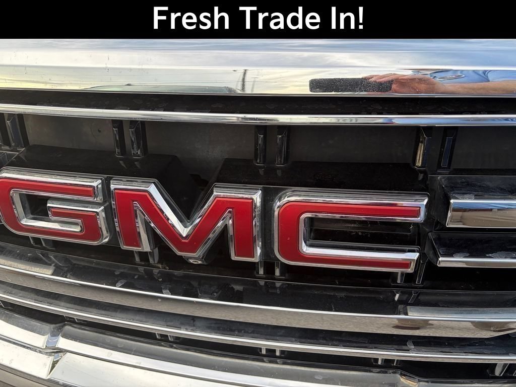 Used 2021 GMC Yukon SLT w/ SLT Premium Package RWD image 4