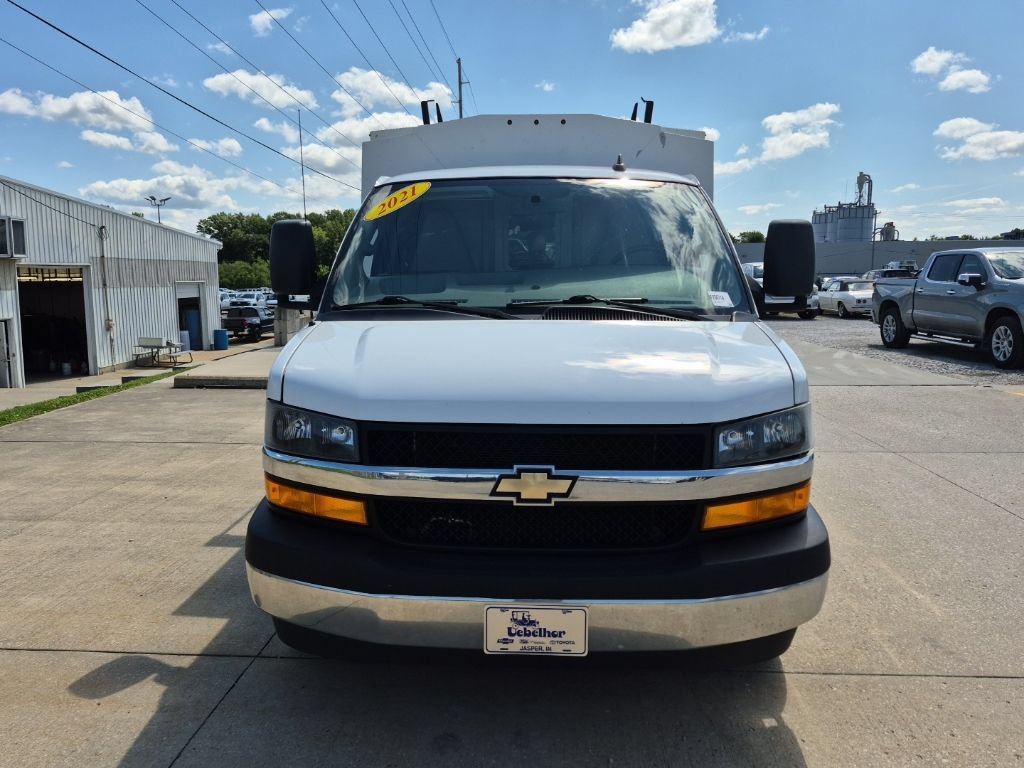 Used 2021 Chevrolet Express 3500 w/ Power Convenience Package RWD image 2