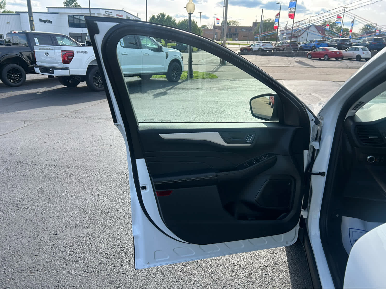 Used 2021 Ford Escape S FWD image 15