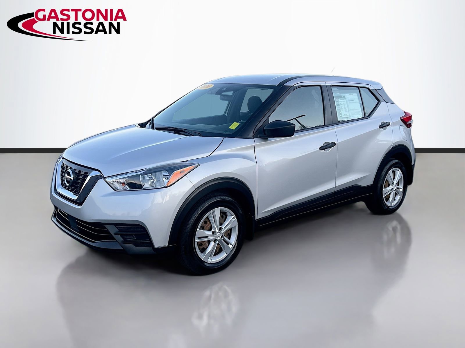 Used 2020 Nissan Kicks S video 3