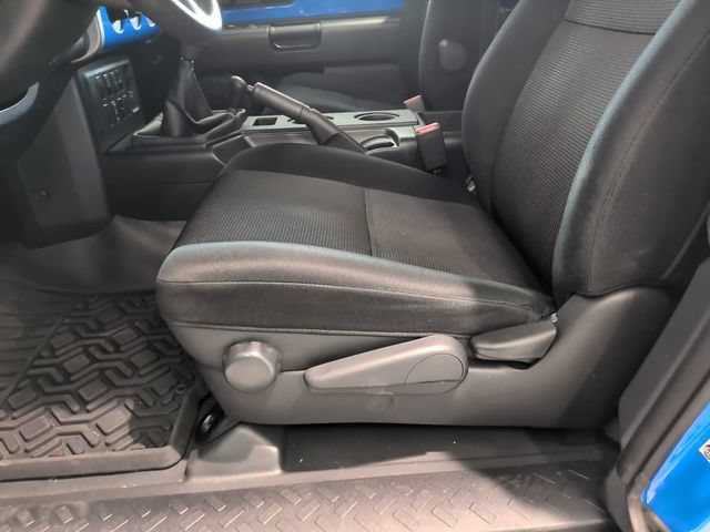Used 2007 Toyota FJ Cruiser 4WD w/ Upgrade Pkg 2 image 18
