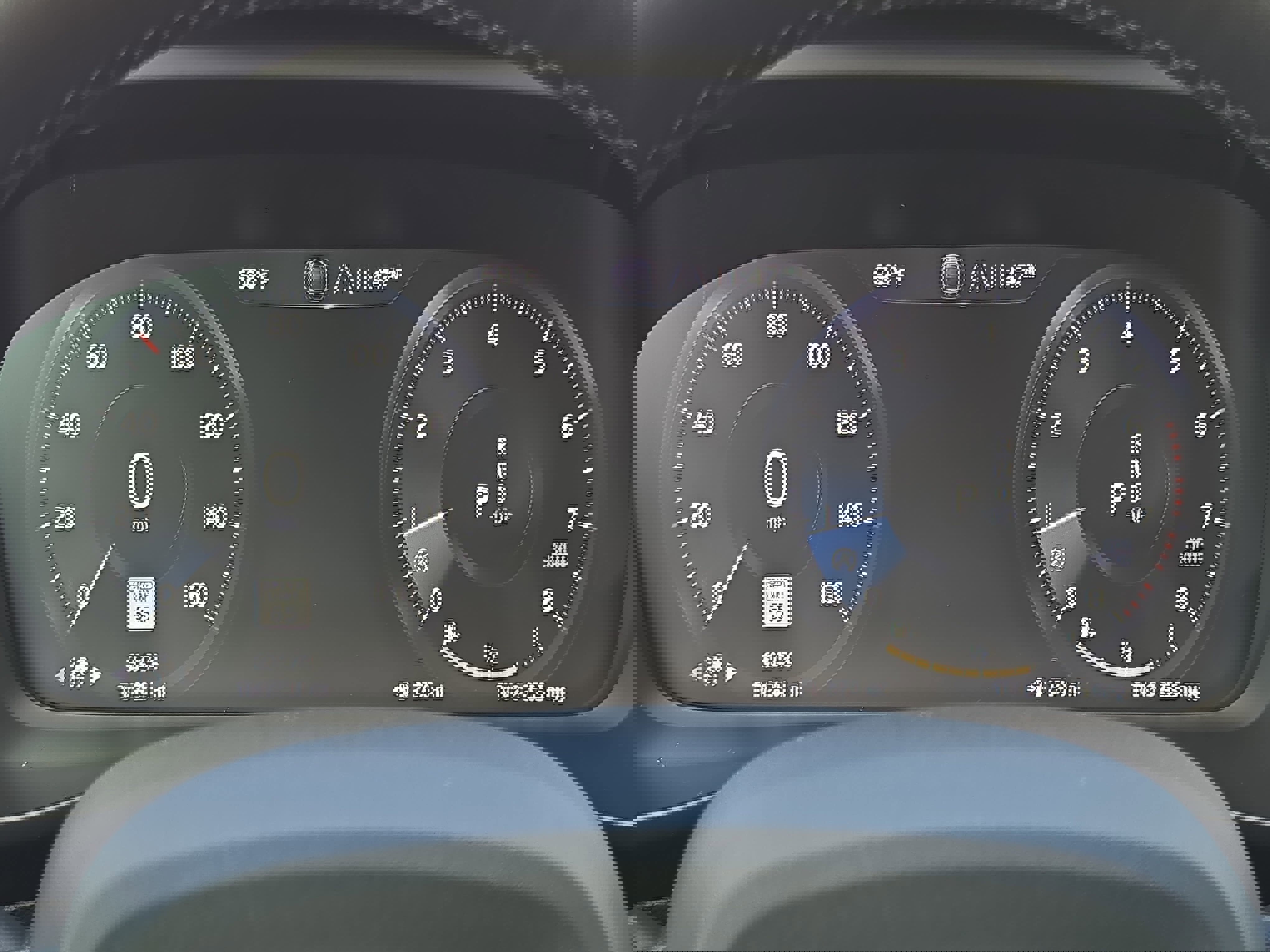 Used 2022 Volvo XC40 T5 R-Design w/ Advanced Package image 19