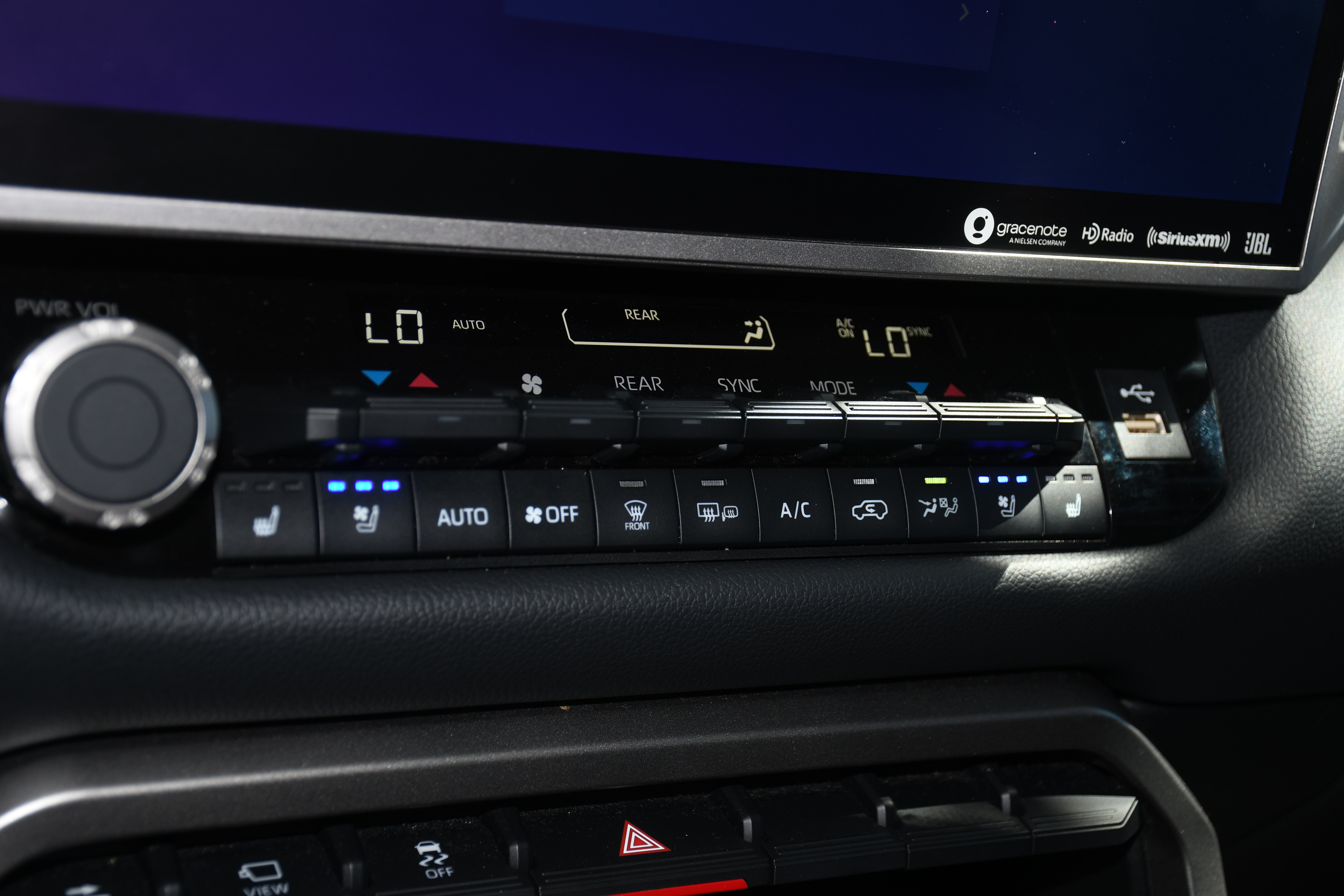 Certified 2023 Toyota Sequoia Limited w/ Tow Technology Package AWD/4WD image 17