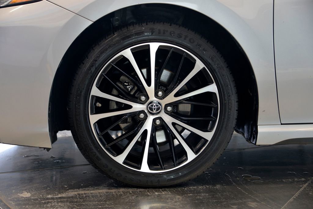 Used 2019 Toyota Camry SE image 10