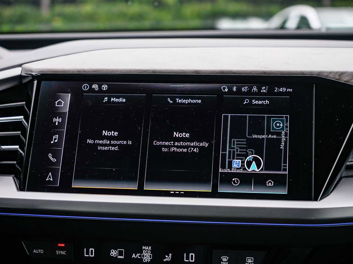 Used 2023 Audi Q4 e-tron Premium Plus w/ Premium Plus image 14