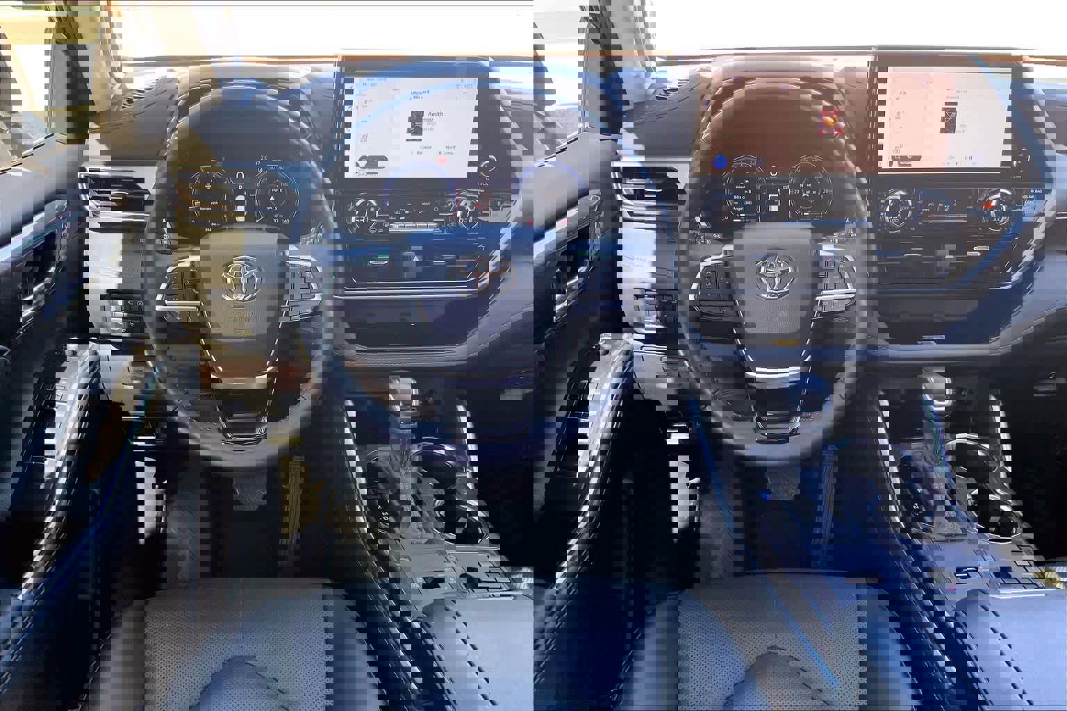 Used 2024 Toyota Highlander Platinum image 5