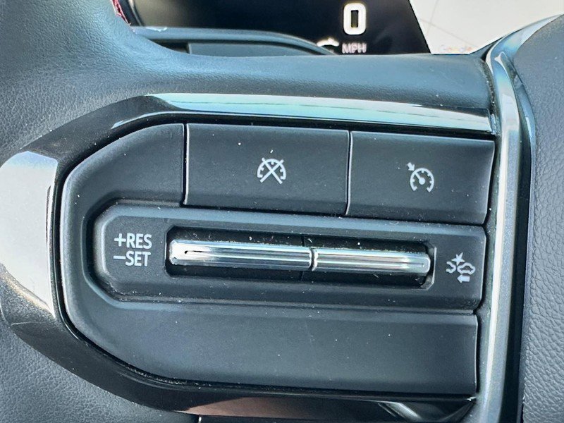 Used 2024 Chevrolet Colorado Z71 w/ Z71 Convenience Package 2 image 21