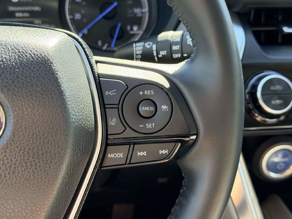 Certified 2021 Toyota Venza XLE w/ Softex Package AWD/4WD image 8
