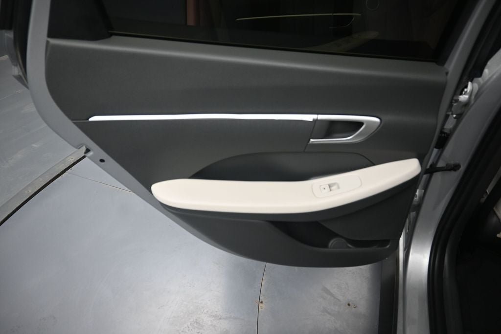 Certified 2023 Hyundai Sonata SE FWD image 23
