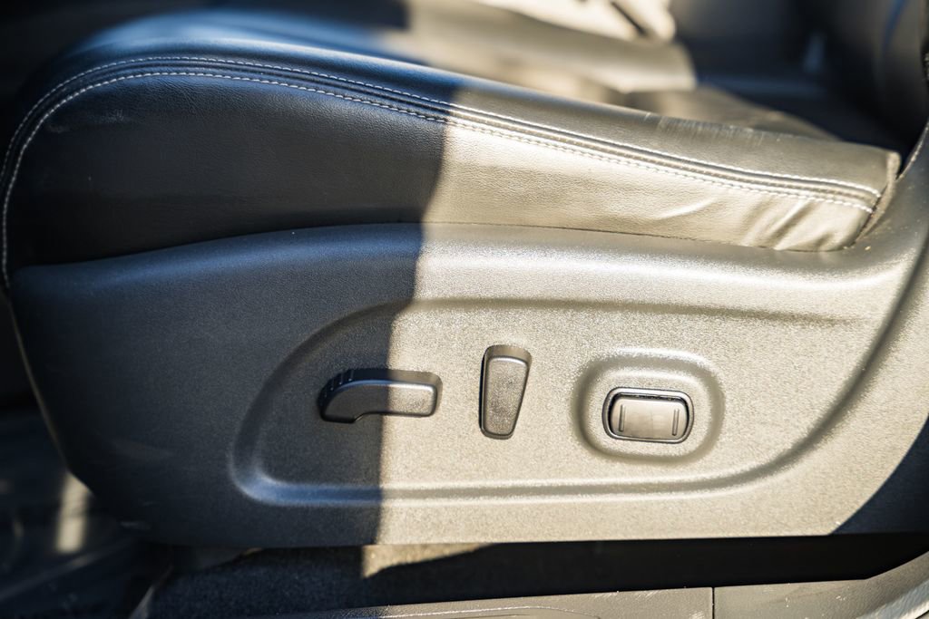 Used 2023 Nissan Murano SV image 36