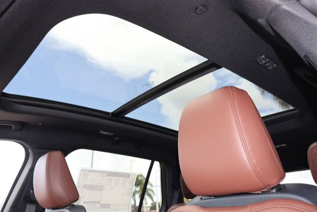 New 2026 Lincoln Aviator Reserve w/ Illumination Package RWD image 29