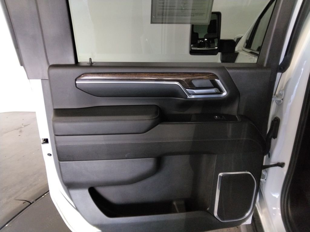 Used 2024 GMC Sierra 2500 SLE image 29