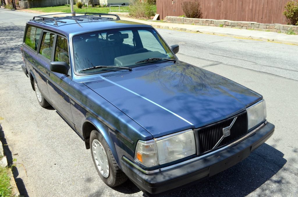 Used 1992 Volvo 240 Wagon RWD image 9