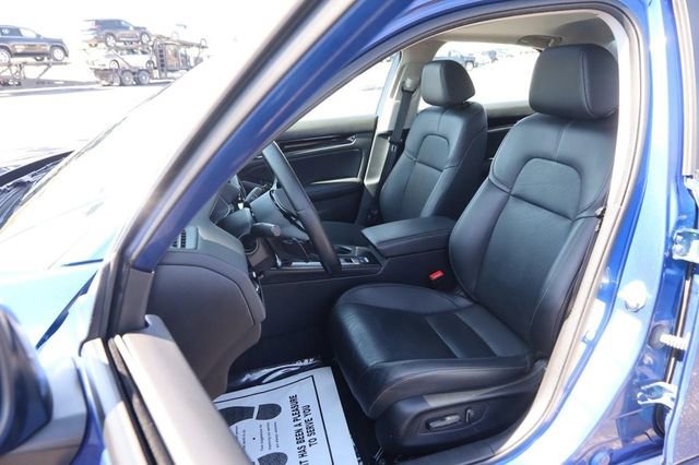 Used 2022 Honda Civic Touring image 9