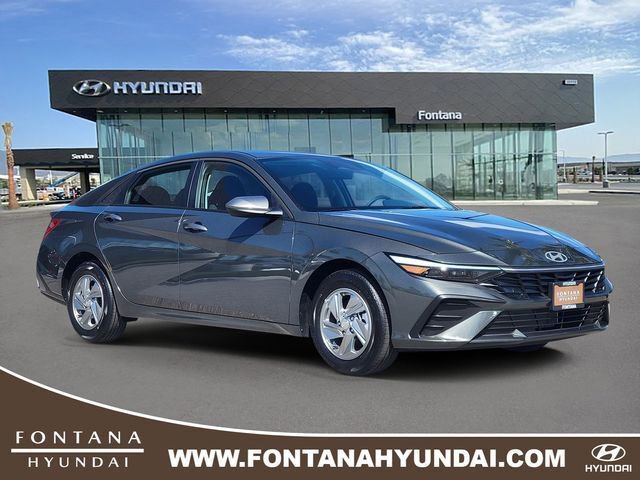 New 2026 Hyundai Elantra SE