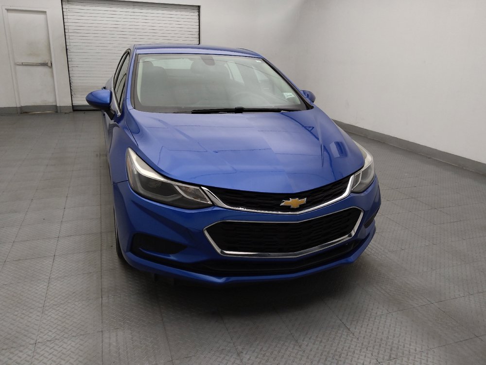 Used 2017 Chevrolet Cruze LT w/ Convenience Package FWD image 14