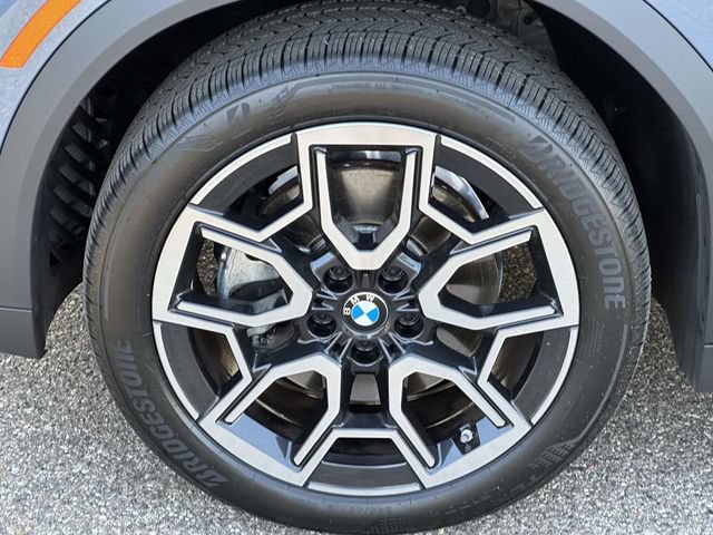 Used 2025 BMW X2 xDrive28i w/ Premium Package AWD/4WD image 13