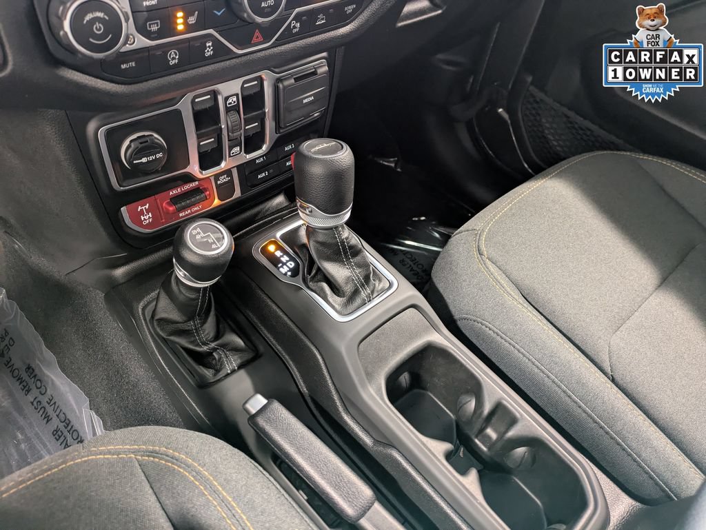 Used 2025 Jeep Gladiator Sport AWD/4WD image 14
