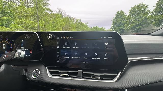 Used 2025 Chevrolet Equinox LT AWD/4WD image 20