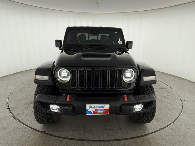 Used 2024 Jeep Gladiator Mojave AWD/4WD image 2