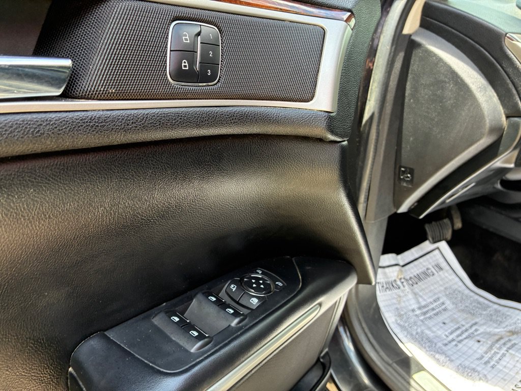 Used 2015 Lincoln MKZ w/ Equipment Group 102A Reserve FWD image 25